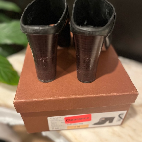 Coach black leather open toe mules - Picture 4 of 4